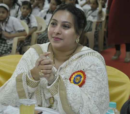 Criminal lawyer Advocate  Mrs. Rubina Akhtar Hasan Rizvi  Announces Vaccine Drive for Mumbai Police Families