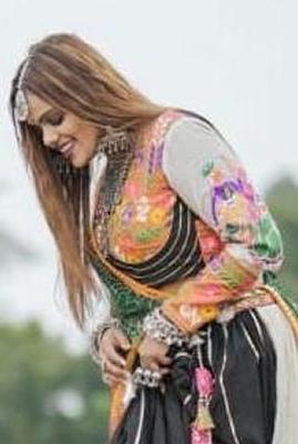 Kajol Solanki  Has A Lot Of Respect For Her Guru Girija Patel, Who Taught Her Make-Up And Hairstyles