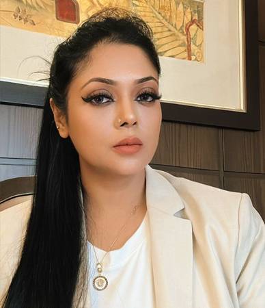 Dr. Karthika Singh Business Entrepreneur Dubai !